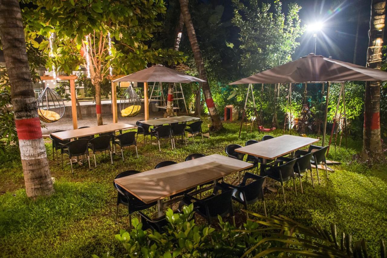 Sanidhya Beach Resort Алібаґ Екстер'єр фото